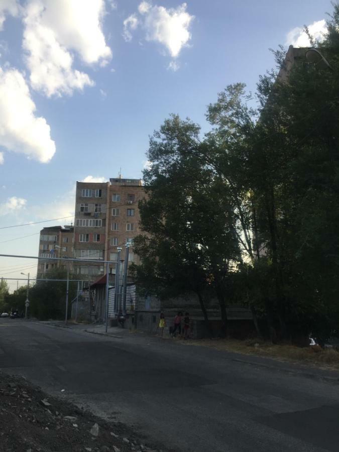 Massiv Apt Єреван Екстер'єр фото